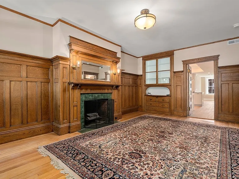 1863 Beacon St #1 — Photo 5