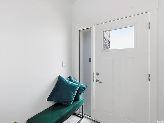 2nd image of UNIT 31-510 Kloppenburg CRESCENT