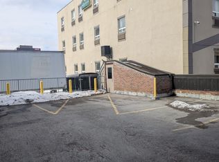 80 Athol St E #607, Oshawa, ON L1H 8B7