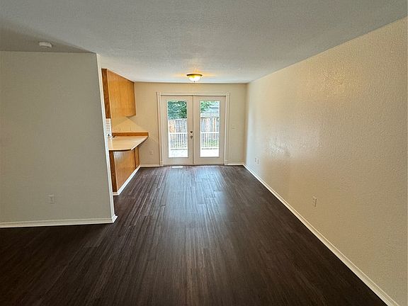 2nd image of 3120 56th Avenue NE