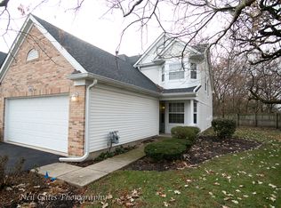 1048 Tara Ln, West Chicago, IL 60185