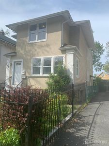 106 Summit St, East Orange, NJ, 07017