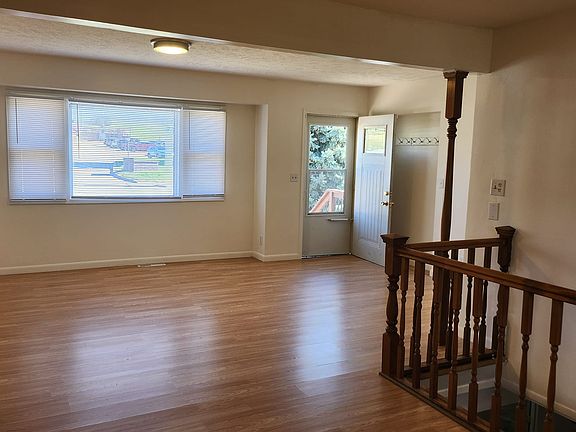 2nd image of 3626 S 120th St