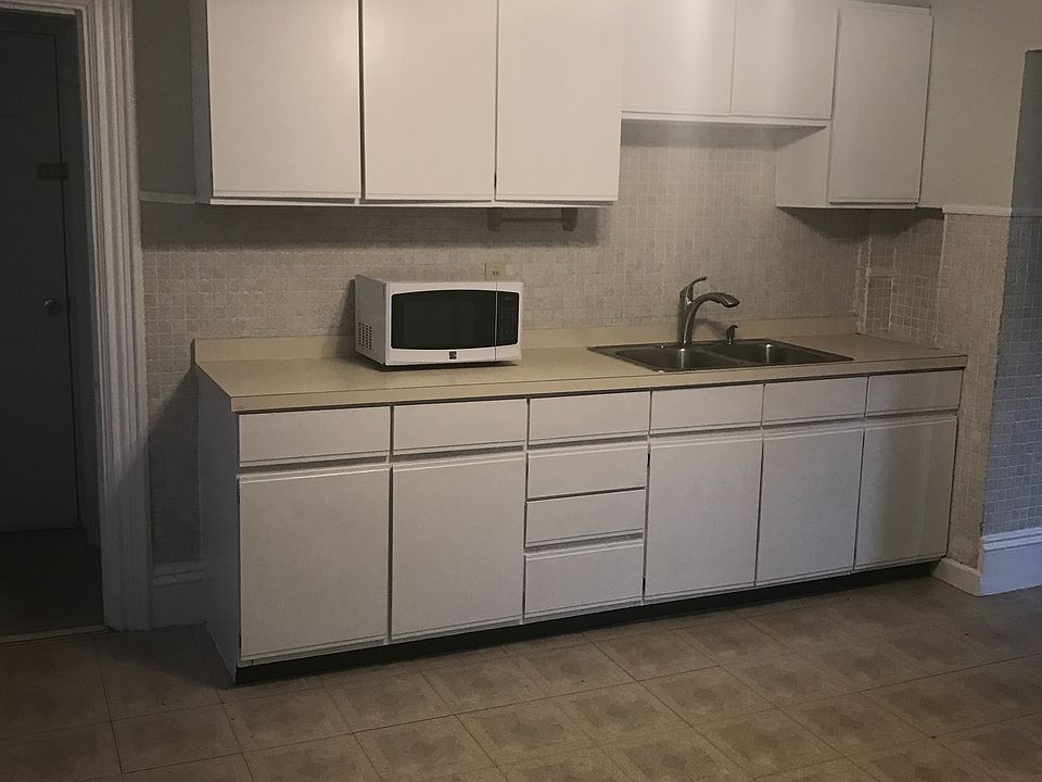 1st image of 21 Addison St #2