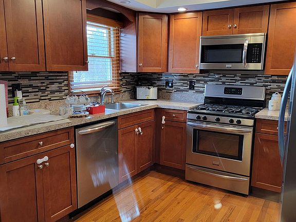 2nd image of 36 Rockville Ave Floor 2
