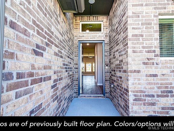 5th image of 4815 E Galveston Pl S