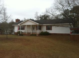 576 Russell Rd, Samson, AL 36477