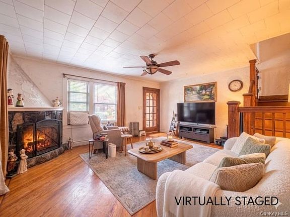 4th image of 8914 63rd Avenue