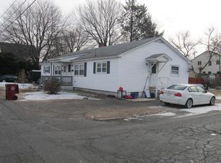 91 Alma St, Lowell, MA 01854
