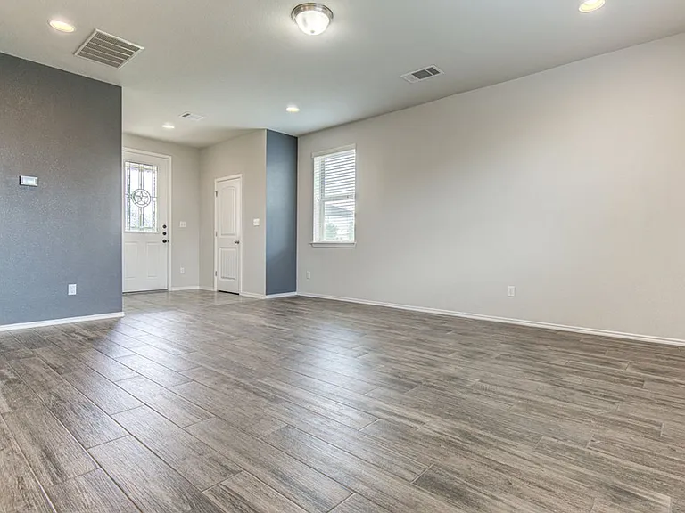 17324 Brittle Ln — Photo 6