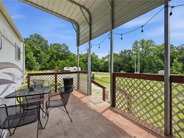 5 Hemlock Dr, Linn Valley, KS 66040