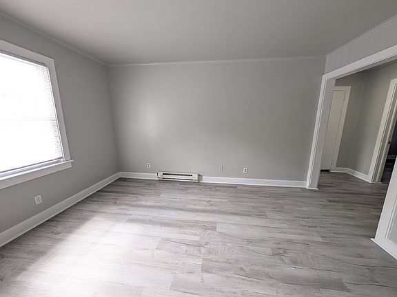 4th image of 3620 Clemmons Rd #3