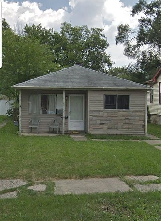 2nd image of 6078 Auburn St