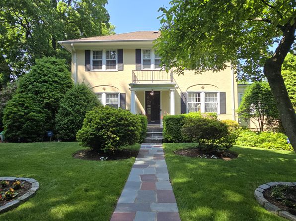 89 Park Dr