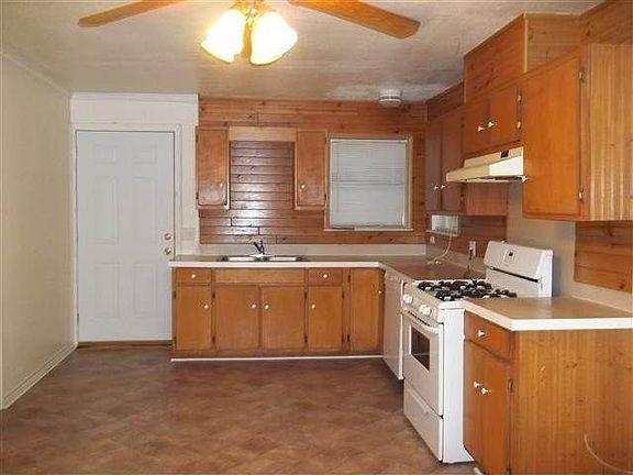 2nd image of 2107 Avenue F
