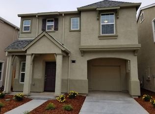 7868 Diamond Willow Ln, Sacramento, CA 95828