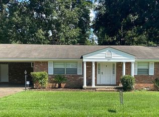 309 S Shields Ln, Natchez, MS 39120