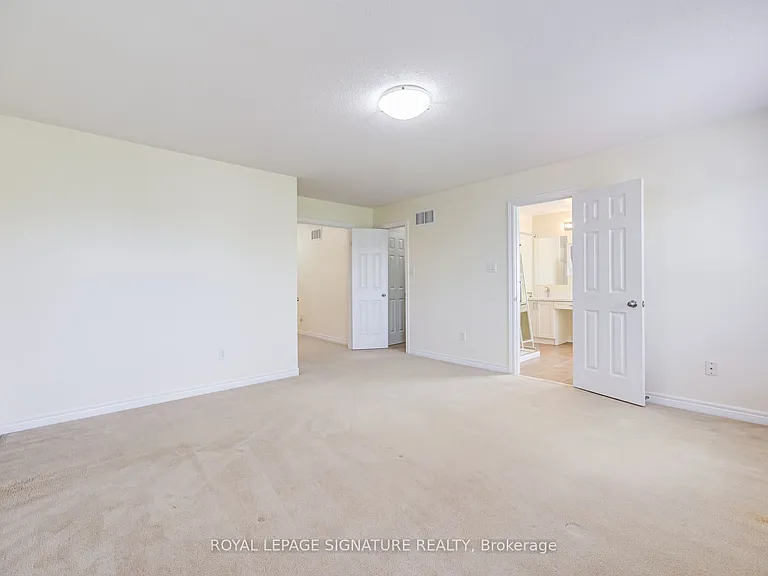 44 Selby Dr — Photo 38