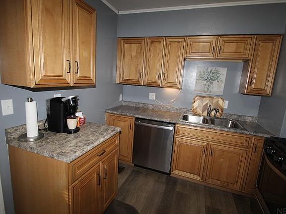 3rd image of 610 Reber Ave