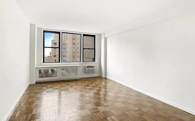 Rented by J Garson LLC | media 15