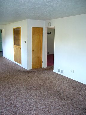 5th image of 2509 Olofson Dr