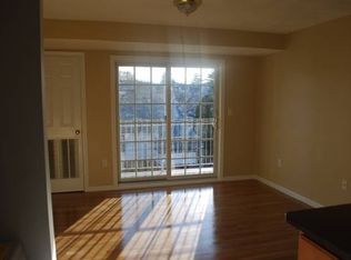 25 Broadway #304, Malden, MA 02148