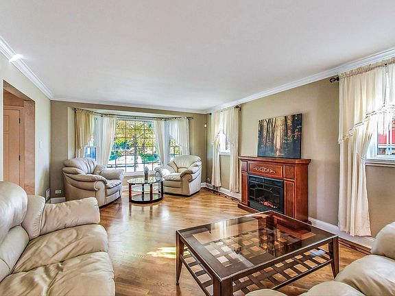 3rd image of 7424 Kostner Ave