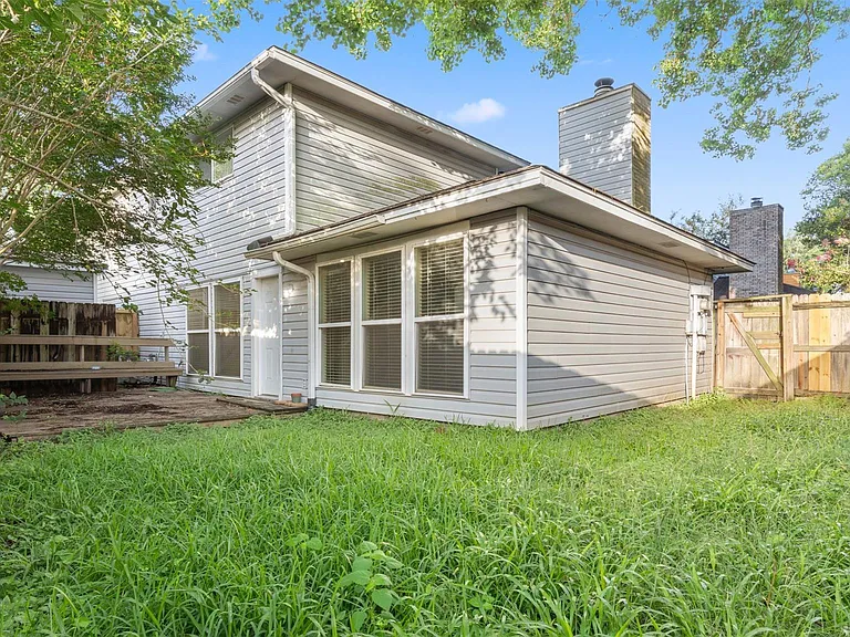 10810 Sugar Hill Dr #B — Photo 23