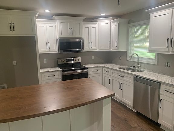 4th image of 1615 Valleywood Way