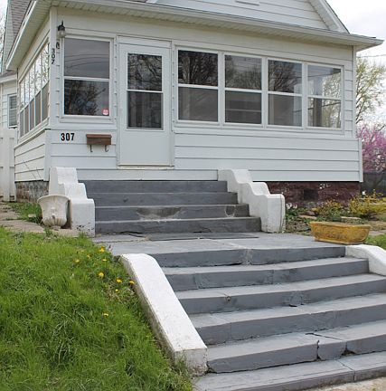 5th image of 307 W Broadway Blvd