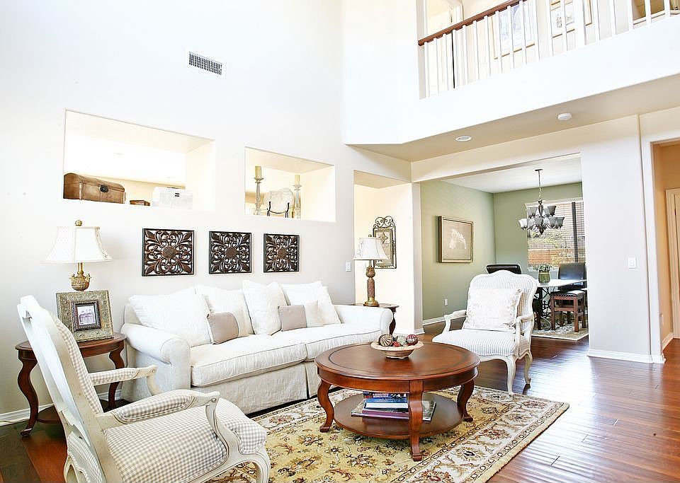2nd image of 27452 Springmist Ln