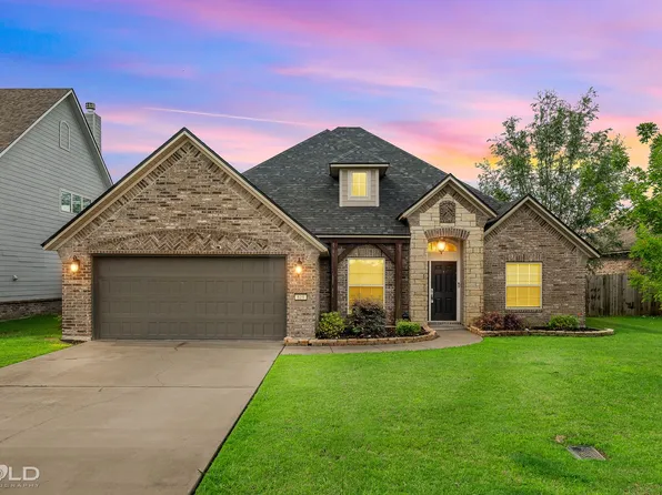 619 Labarre Ln, Benton, LA 71111