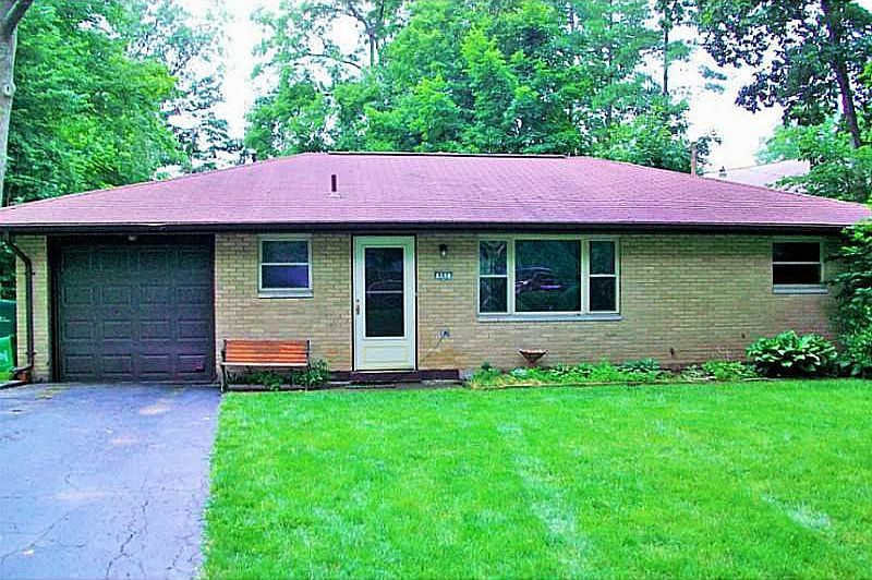 1st image of 907 Oakland Dr