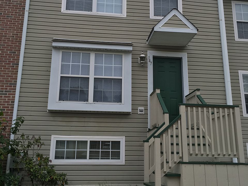 1st image of 147 Mahogany Dr