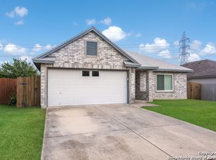 11711 Gulf Sta, Helotes, TX 78023