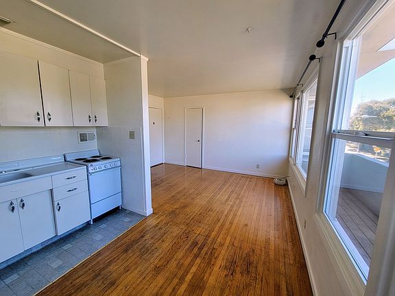 4th image of 300-314 Anzavista Ave #306