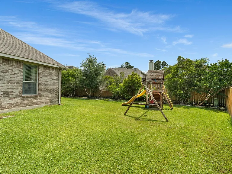 11 Pintuck Pl — Photo 36