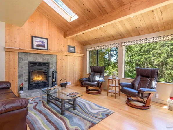 398 Longmeadow Road, The Sea Ranch, CA 95497