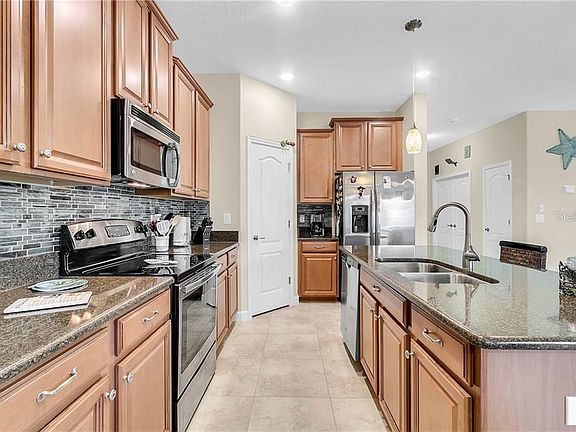 2nd image of 3843 Serena Ln