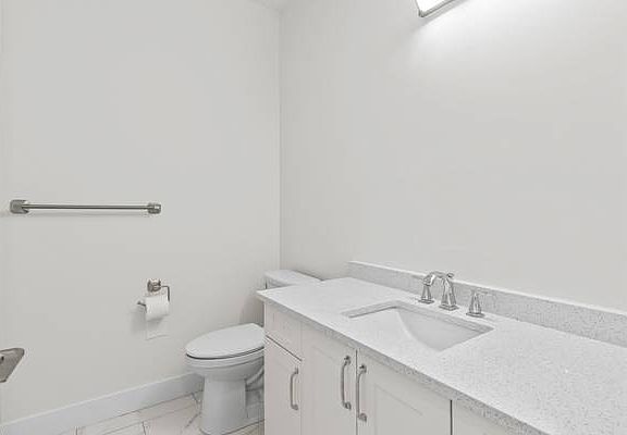 5th image of 3588 Silver Way #1