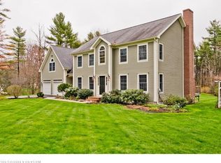 21 Twin Ponds Dr, Falmouth, ME 04105