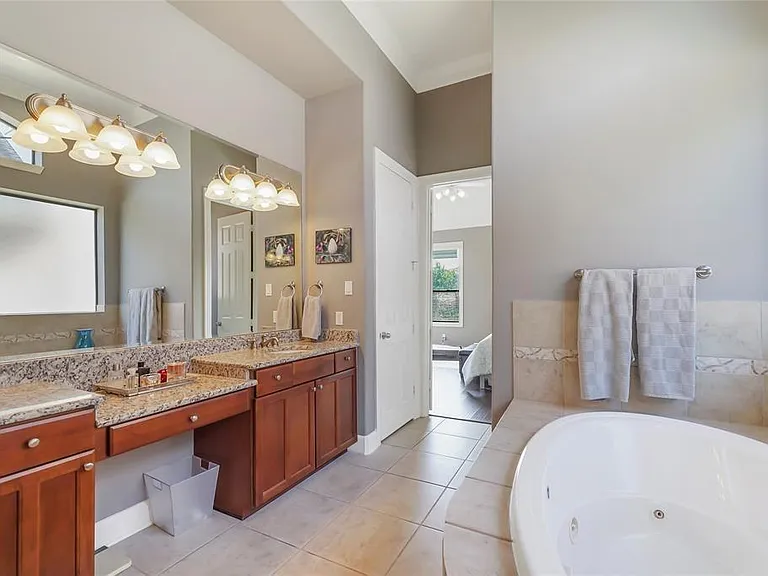 11 Vieux Carre Ct — Photo 26