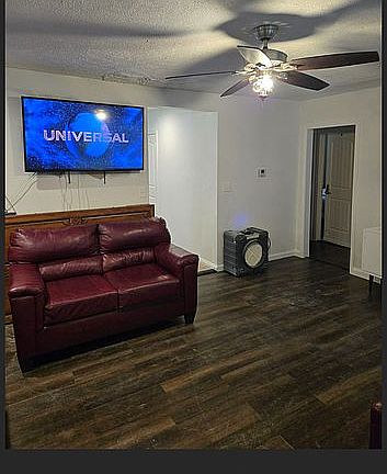 4th image of 1516 N Kansas Ave