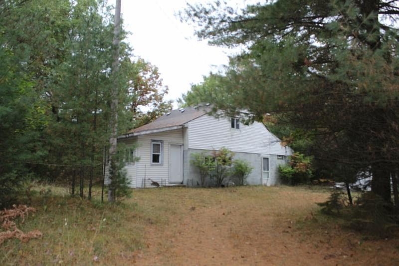 1st image of 4760 Oakwood Dr