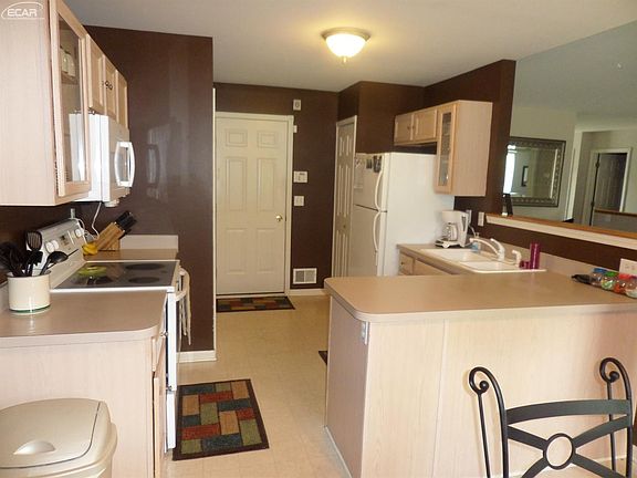 2nd image of 5356 Tall Oaks Dr