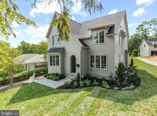 506 N Overlook Dr, Alexandria, VA 22305