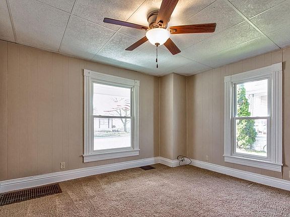 4th image of 41 W Tucker Ave