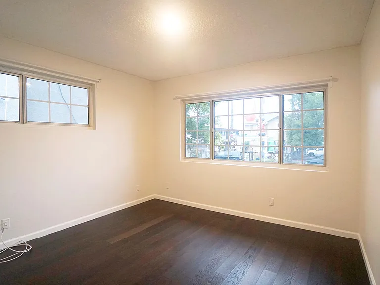 6413 Garvanza Ave — Photo 20