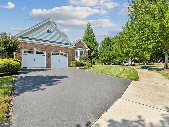 2nd image of 15142 Fog Mountain Cir
