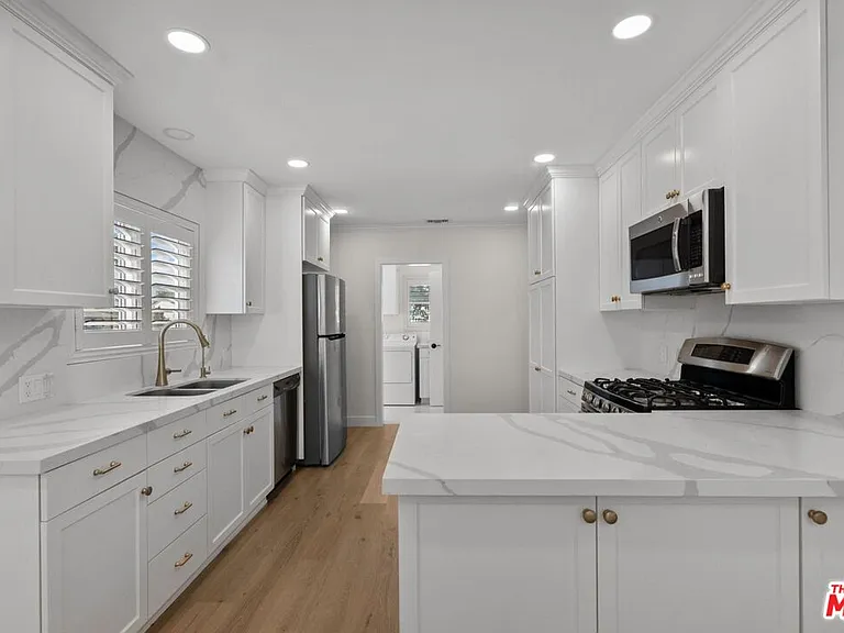 10780 Deliban St — Photo 7